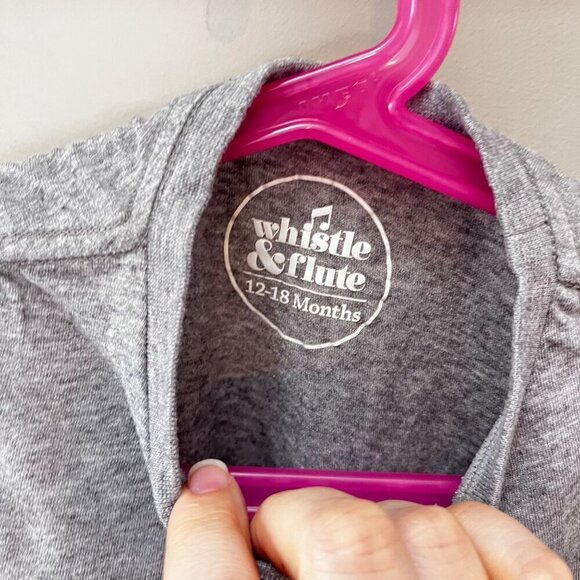 Whistle & Flute Cheeseburger Gray Short Sleeve T-shirt- Size 12-24 months - Picture 2 of 3